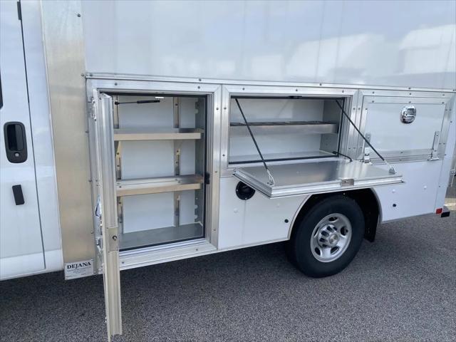 2025 Chevrolet Express Cutaway Work Van