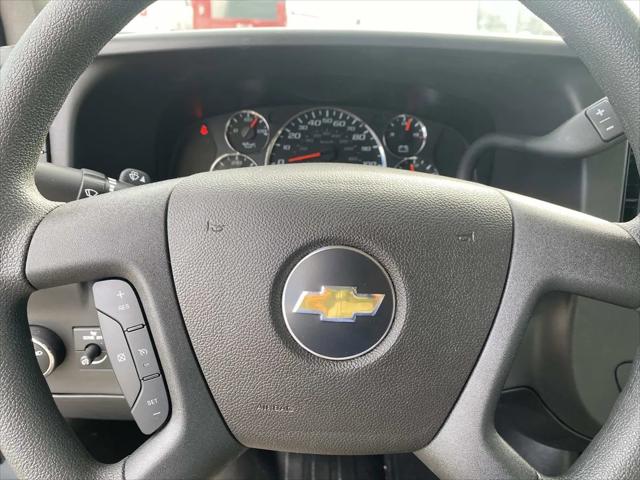 2025 Chevrolet Express Cutaway Work Van