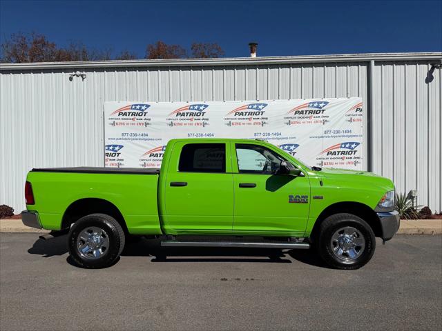 2017 RAM 2500 Tradesman Crew Cab 4x4 64 Box 2017 RAM 2500 Tradesman Crew Cab 4x4 64 Box