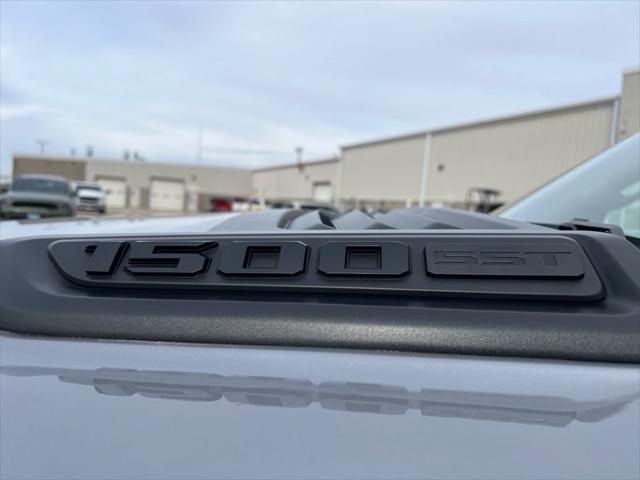 2025 RAM 1500 Laramie Crew Cab 4x4 57 Box 2025 RAM 1500 Laramie Crew Cab 4x4 57 Box