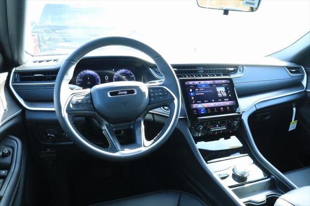 2025 Jeep Grand Cherokee GRAND CHEROKEE LIMITED 4X4 2025 Jeep Grand Cherokee GRAND CHEROKEE LIMITED 4X4