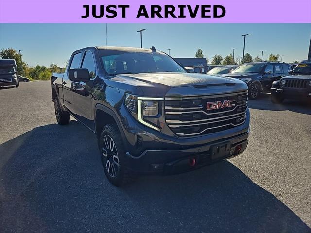 2022 GMC Sierra 1500 4WD Crew Cab Standard Box AT4