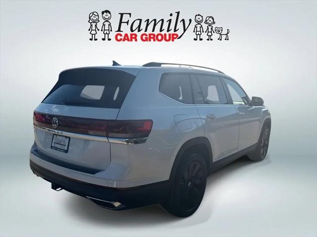 2026 Volkswagen Atlas SE with Technology