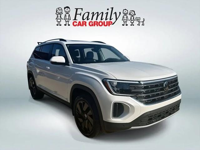 2026 Volkswagen Atlas SE with Technology