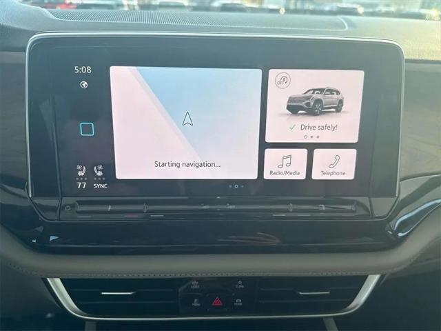 2026 Volkswagen Atlas SE with Technology