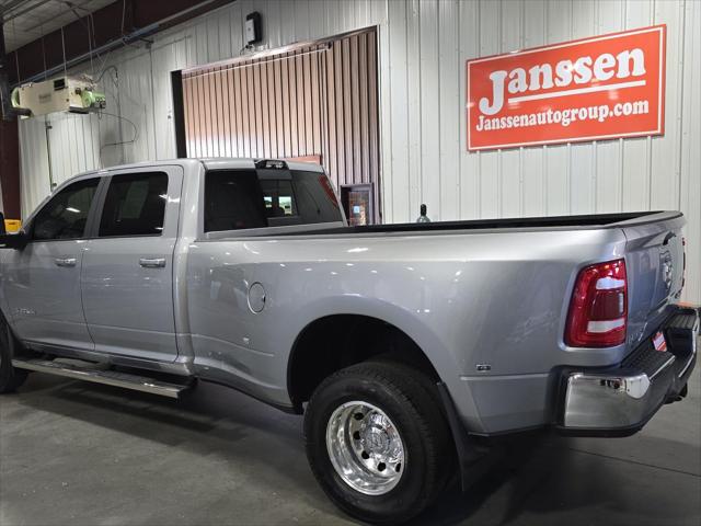 2024 RAM 3500 Laramie Crew Cab 4x4 8 Box