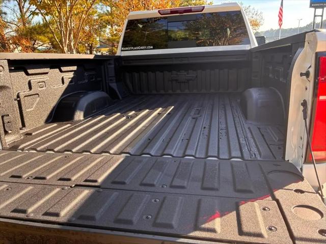 2026 Chevrolet Silverado 2500HD Crew Cab, Standard Bed, LT, 4WD