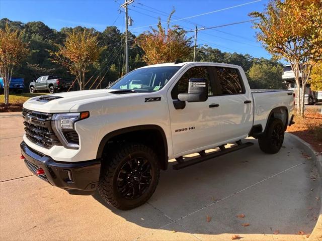 2026 Chevrolet Silverado 2500HD Crew Cab, Standard Bed, LT, 4WD