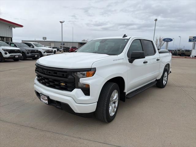 2024 Chevrolet Silverado 1500 4WD Crew Cab Short Bed Custom