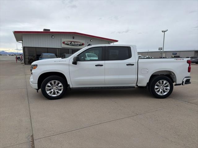 2024 Chevrolet Silverado 1500 4WD Crew Cab Short Bed Custom