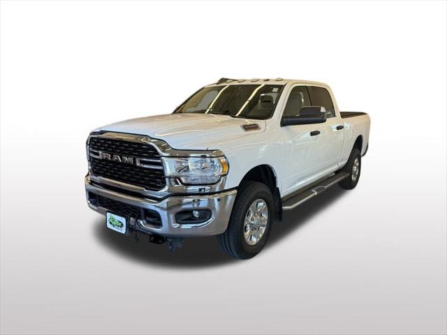 2022 RAM 2500 Big Horn Crew Cab 4x4 64 Box 2022 RAM 2500 Big Horn Crew Cab 4x4 64 Box