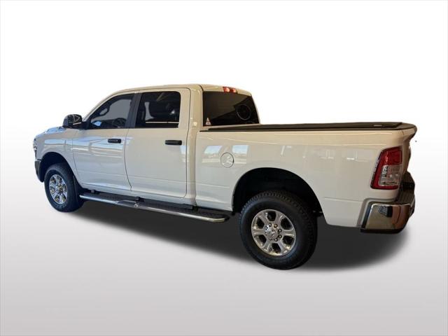 2022 RAM 2500 Big Horn Crew Cab 4x4 64 Box 2022 RAM 2500 Big Horn Crew Cab 4x4 64 Box