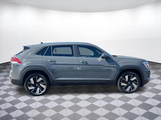 2026 Volkswagen Atlas Cross Sport SE with Technology
