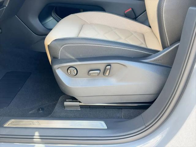 2026 Volkswagen Atlas Cross Sport SE with Technology