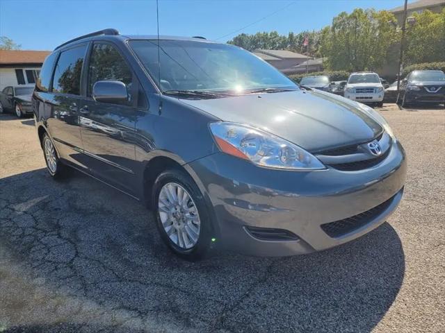 2009 Toyota Sienna XLE