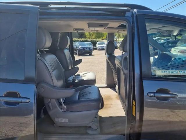 2009 Toyota Sienna XLE
