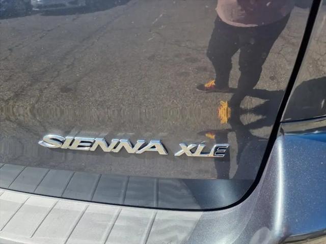 2009 Toyota Sienna XLE