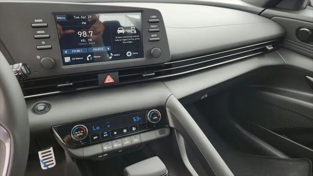 2025 Hyundai Elantra SEL Sport