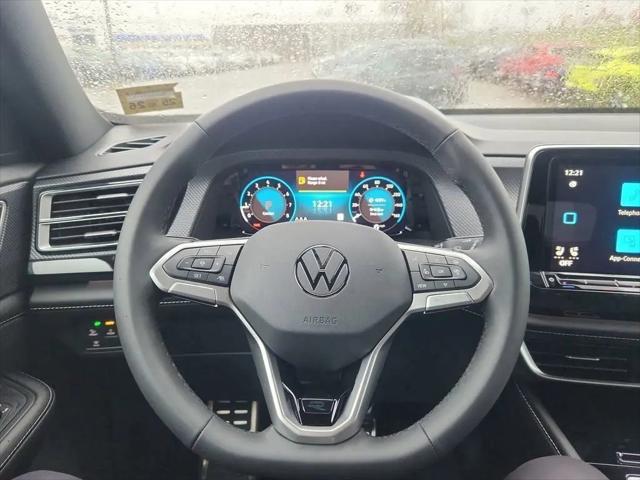 2026 Volkswagen Atlas Cross Sport SEL Premium R-Line