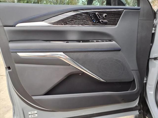2026 Cadillac Escalade IQL Luxury AWD