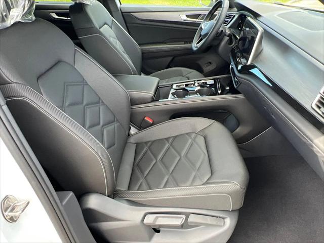 2026 Volkswagen Atlas Cross Sport SE with Technology