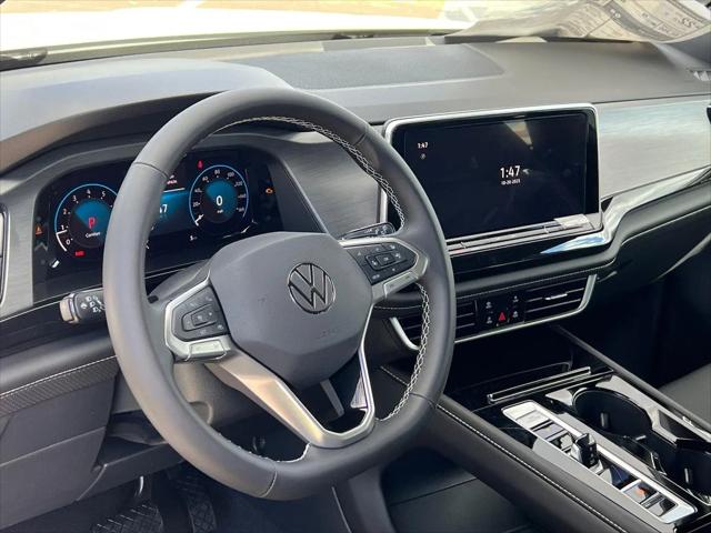 2026 Volkswagen Atlas Cross Sport SE with Technology