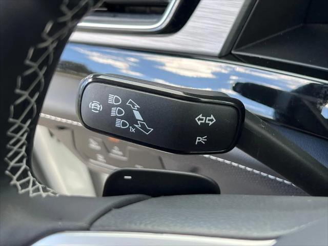 2026 Volkswagen Atlas Cross Sport SE with Technology