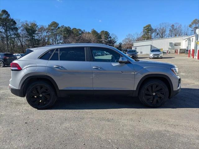 2026 Volkswagen Atlas Cross Sport SE with Technology