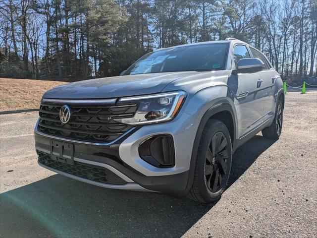 2026 Volkswagen Atlas Cross Sport SE with Technology