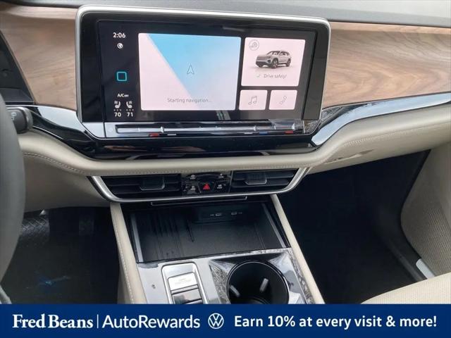 2026 Volkswagen Atlas SE with Technology