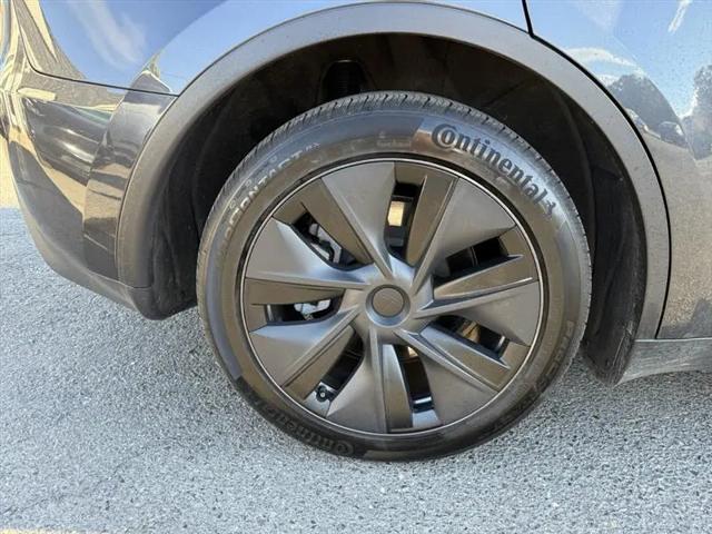 2024 Tesla Model Y Long Range Dual Motor All-Wheel Drive