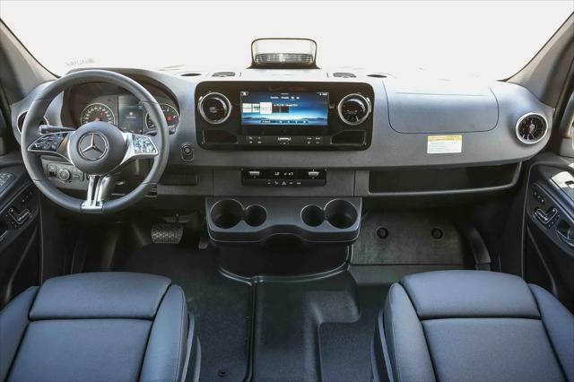 2026 Mercedes-Benz Sprinter 2500 Standard Roof 4-Cyl Diesel HO