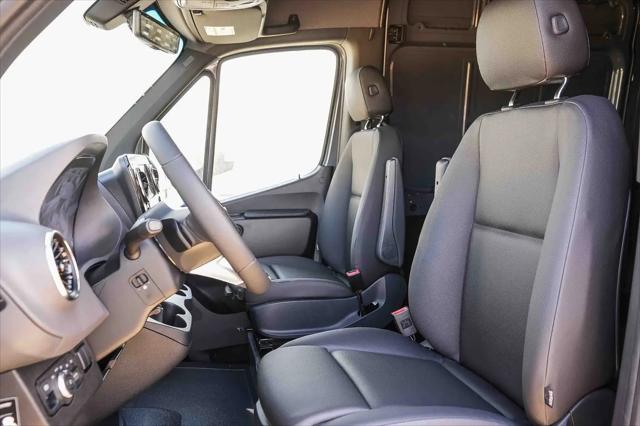 2026 Mercedes-Benz Sprinter 2500 Standard Roof 4-Cyl Diesel HO