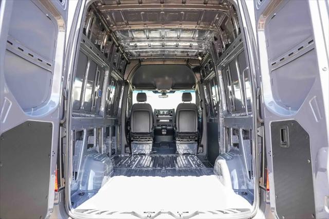 2026 Mercedes-Benz Sprinter 2500 Standard Roof 4-Cyl Diesel HO