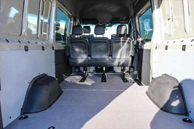 2026 Mercedes-Benz Sprinter 2500 Standard Roof 4-Cyl Diesel HO