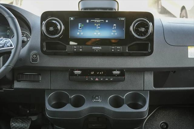 2026 Mercedes-Benz Sprinter 2500 Standard Roof 4-Cyl Diesel HO