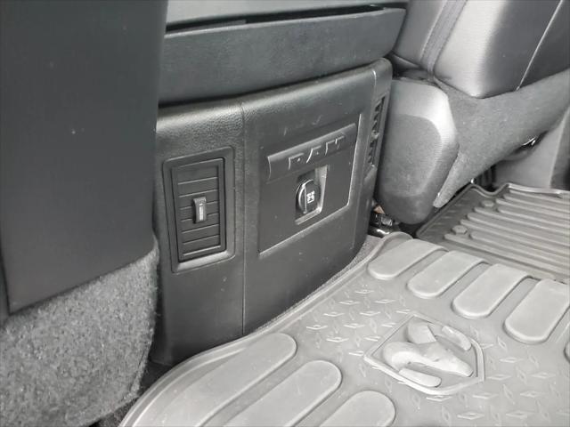 2017 Ram 1500 Night Crew Cab 4x4 57 Box