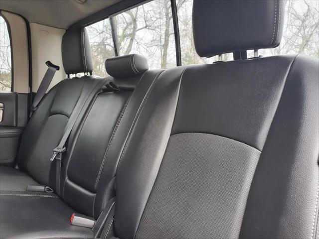 2017 Ram 1500 Night Crew Cab 4x4 57 Box