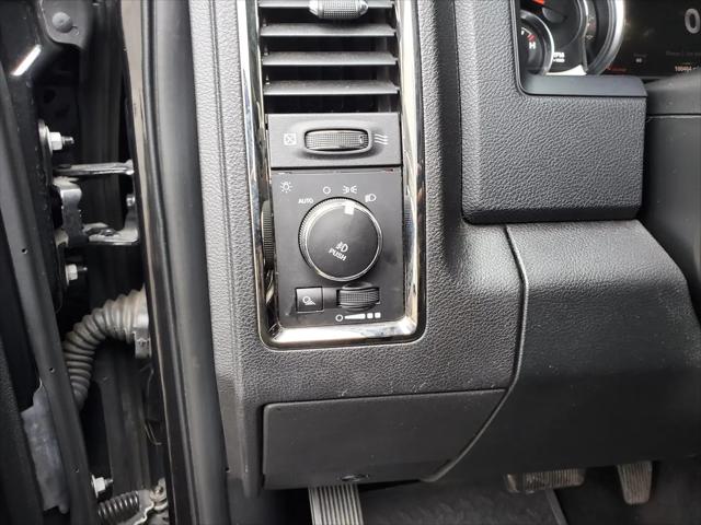 2017 Ram 1500 Night Crew Cab 4x4 57 Box