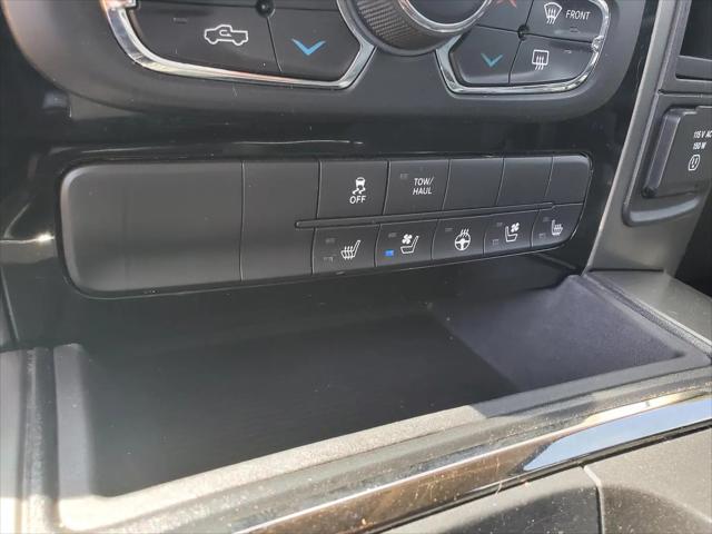 2017 Ram 1500 Night Crew Cab 4x4 57 Box