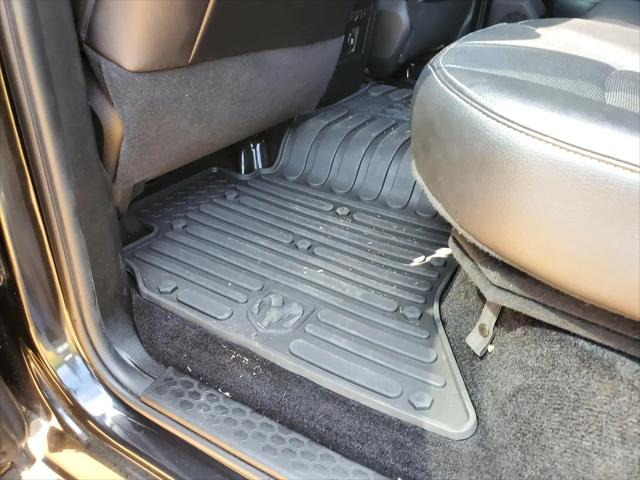 2017 Ram 1500 Night Crew Cab 4x4 57 Box