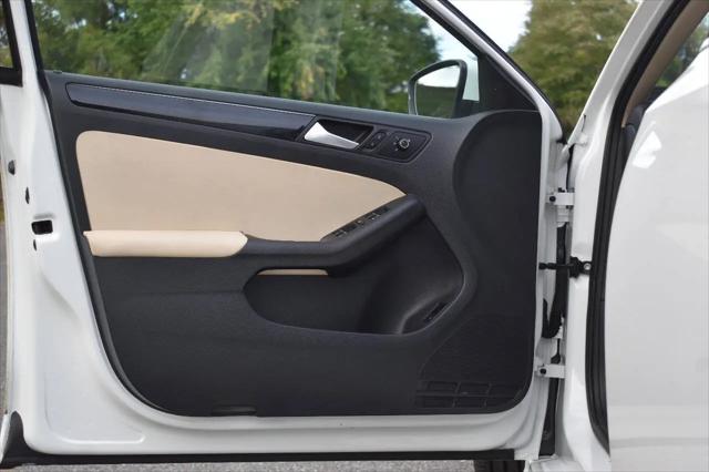 2016 Volkswagen Jetta 1.8T SEL