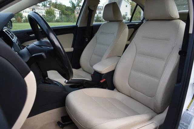 2016 Volkswagen Jetta 1.8T SEL