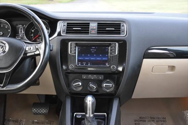 2016 Volkswagen Jetta 1.8T SEL