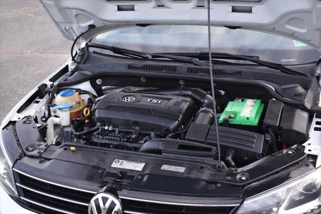 2016 Volkswagen Jetta 1.8T SEL