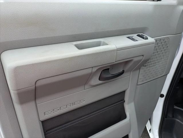 2026 Ford E-350 Cutaway E-Series Cutaway