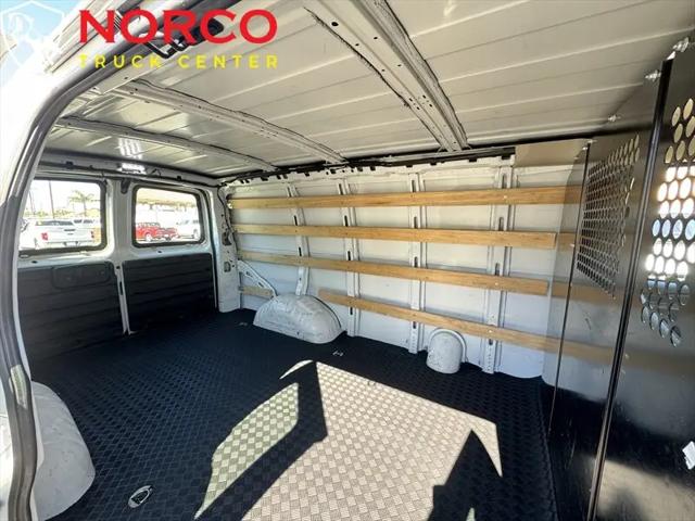 2023 GMC Savana Cargo RWD 2500 Regular Wheelbase Work Van