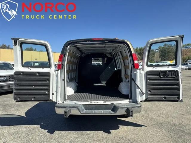 2023 GMC Savana Cargo RWD 2500 Regular Wheelbase Work Van