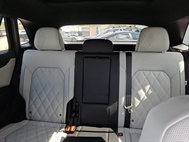 2026 Volkswagen Atlas Cross Sport SEL Premium R-Line