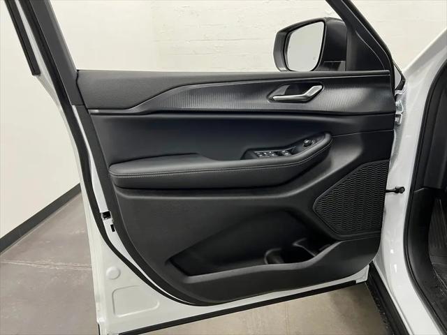2025 Jeep Grand Cherokee Laredo 4x2